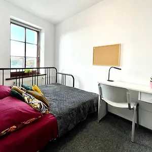  Hostel Pro-invest House