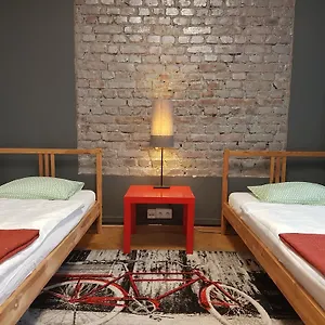  Hostel Wigwam